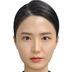 Hyeyoon Jeong Headshot of Hyeyoon Jeong